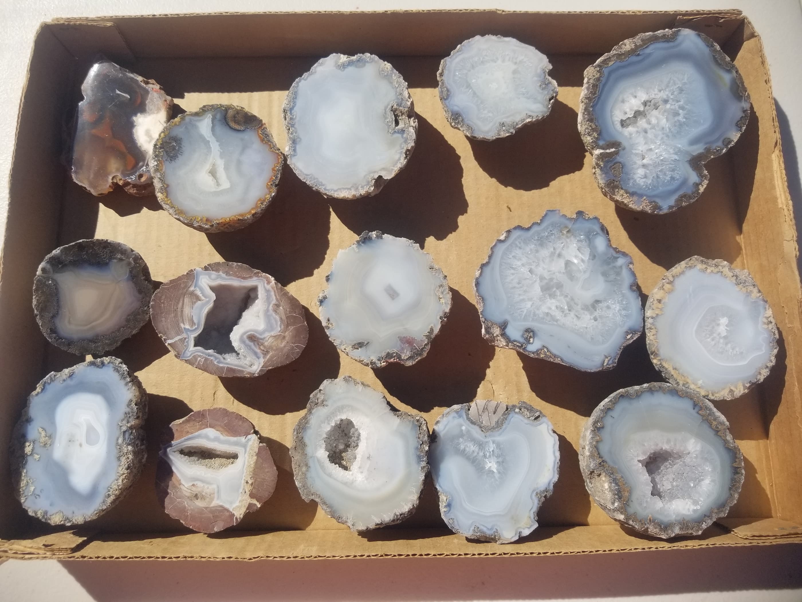 *Wholesale Flat - 15 Halved & Polished Geode Specimens Some Paired 6.7Lb Tranca/Choya Dugway